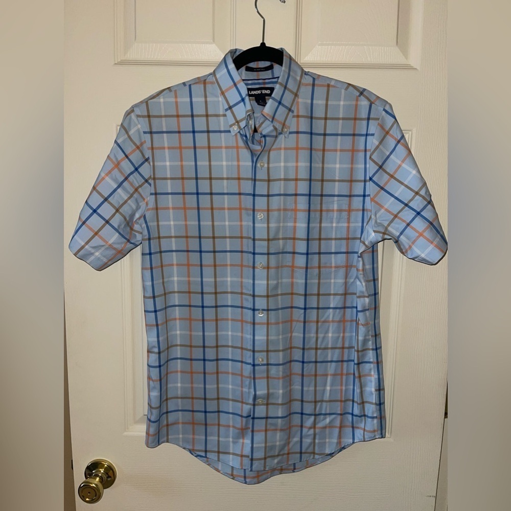 Lands’ End button down shirt • Mens small